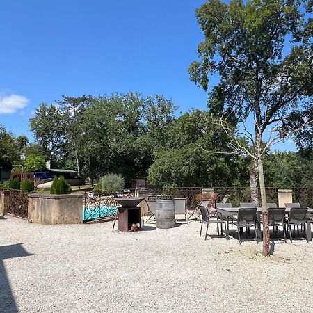 Gite Du Manoir Le Roc Couze-et-Saint-Front Exterior foto
